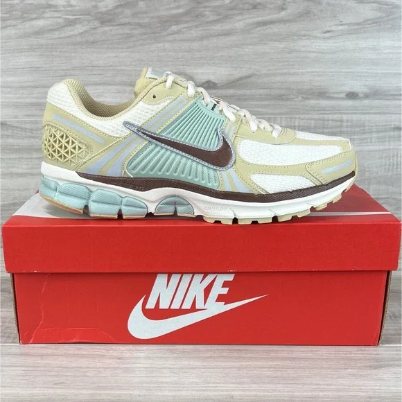 Nike Zoom Vomero 5 Team Gold Seafoam Mens Size 8.5 IB2987-700 - Picture 1 of 9